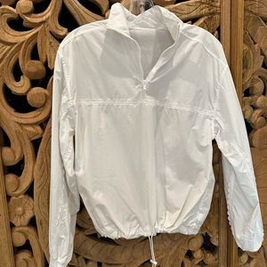 IVL white windbreaker quarter zip size XS